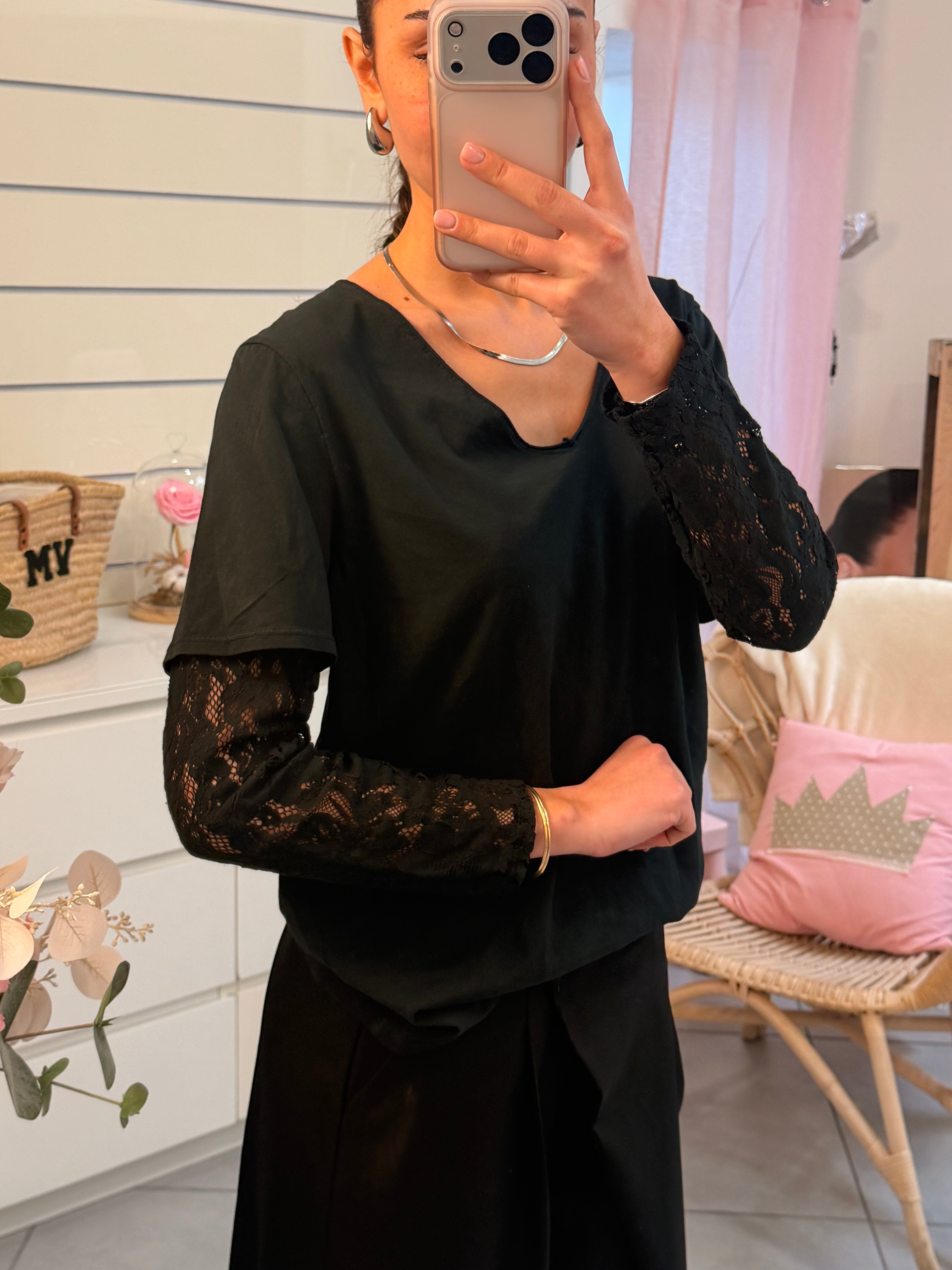 Tee-shirt en dentelle