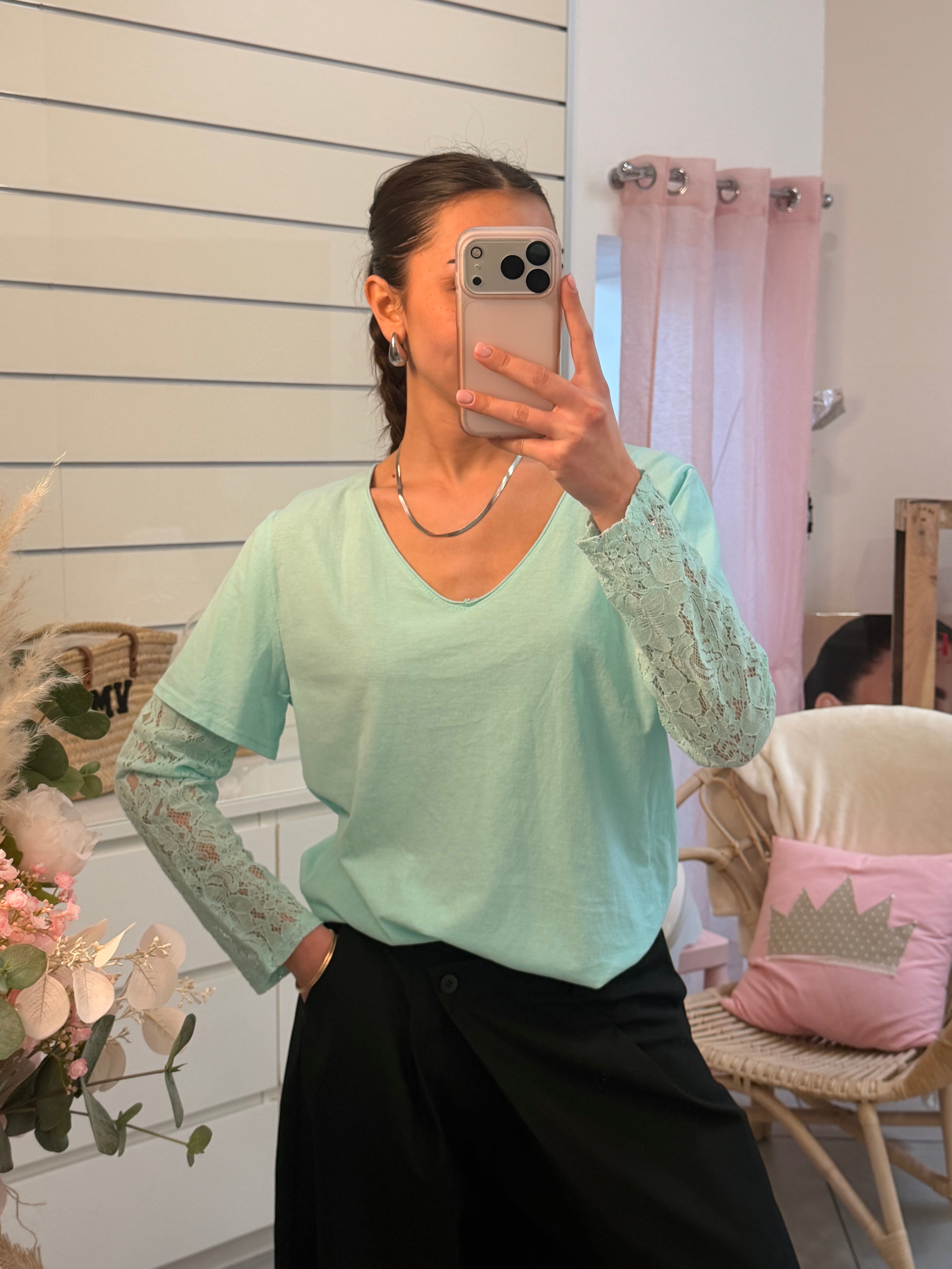 Tee-shirt en dentelle