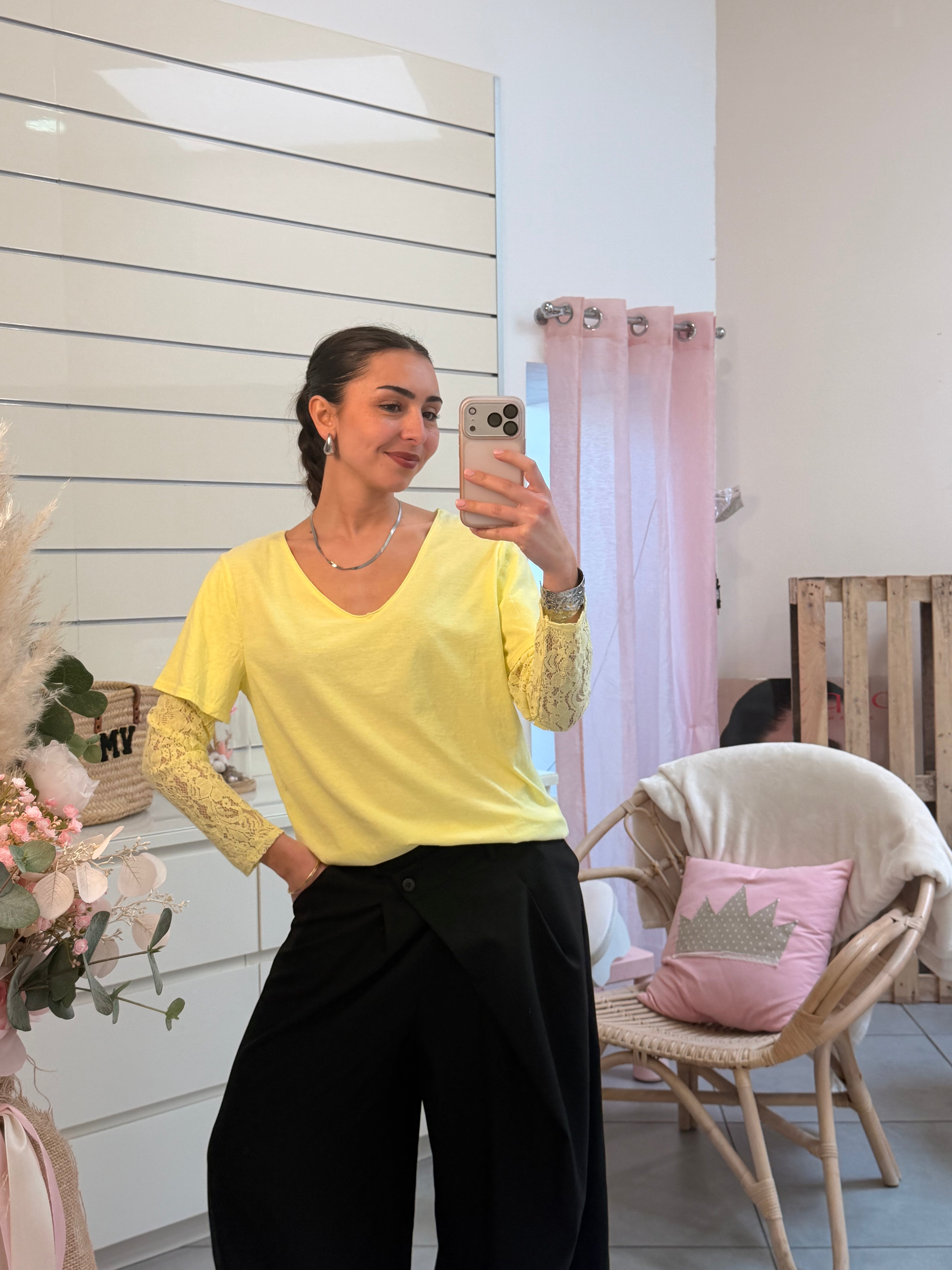 Tee-shirt en dentelle